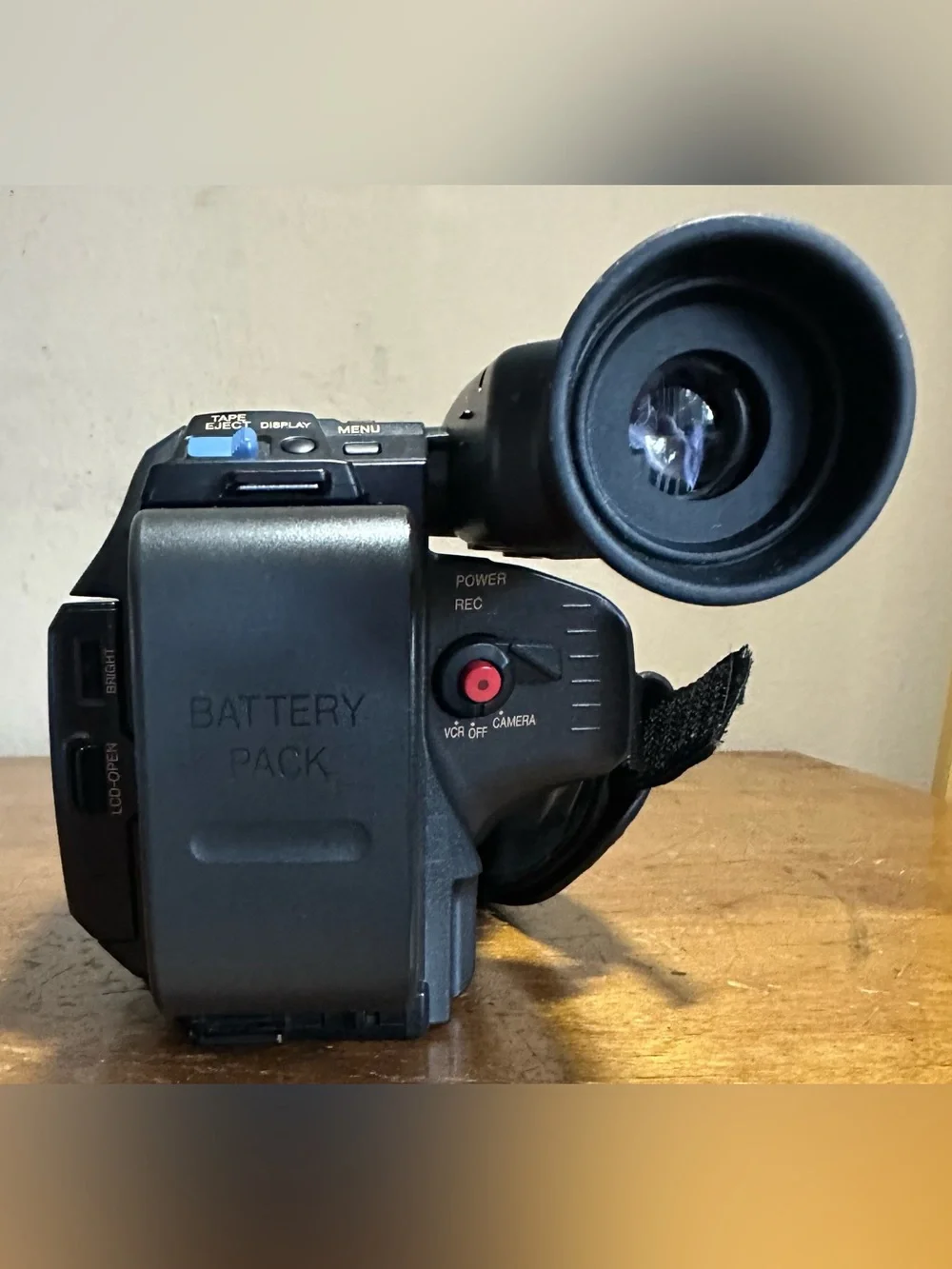 Panasonic Palmcorder PV-L559 VHS-C 150x Digital HD Zoom Lens Palmsight Camcorder
